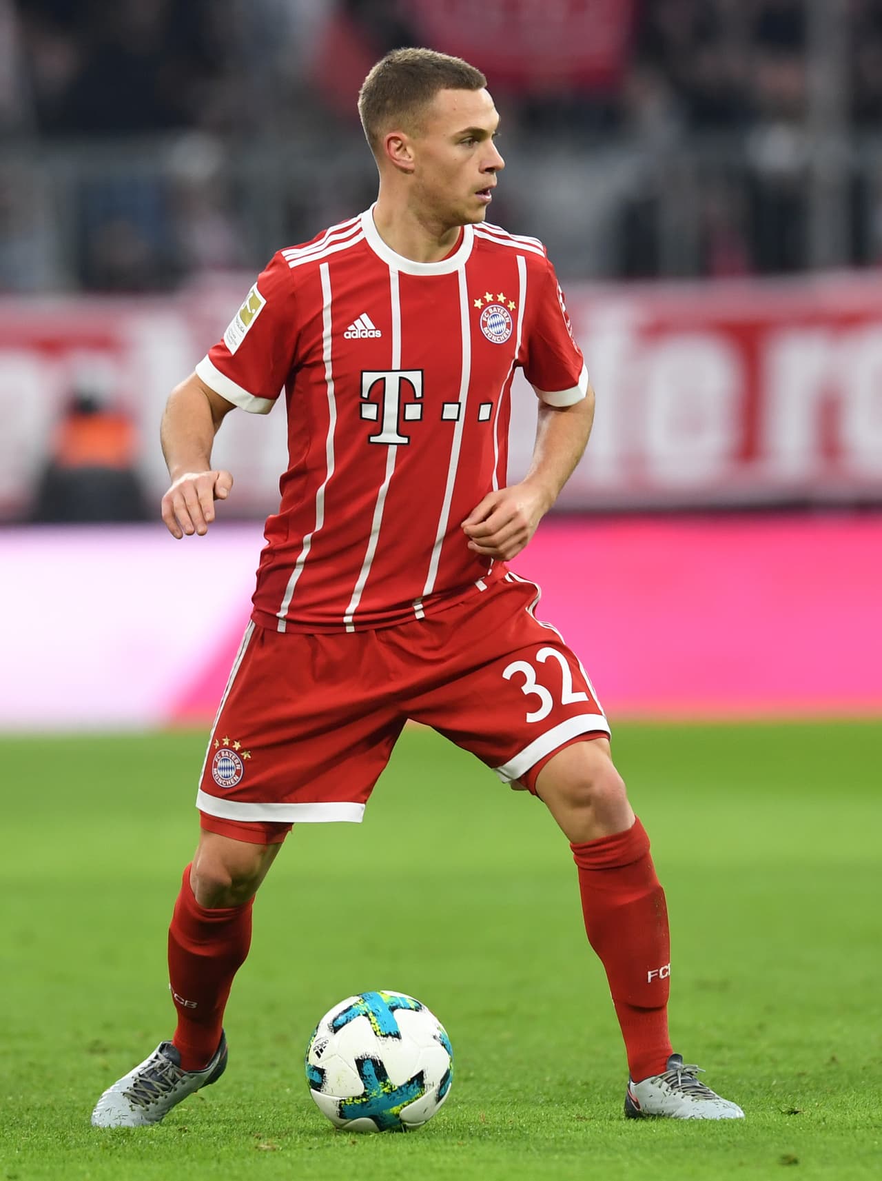 <b>4. Joshua Kimmich (Bayern Múnich): </b>el joven lateral está consolidando su nombre en el primer equipo de Jupp Heynckes. Tiene una gran capacidad defensiva y ofensiva, muestra de ello son sus cinco asistencias.