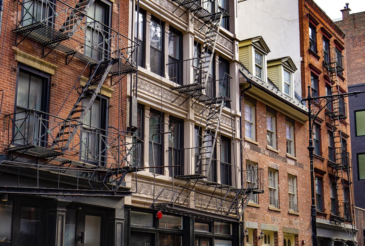 A través de un bono único que se pagará directamente a los caseros, el 
<a href="https://www.univision.com/local/nueva-york-wxtv/nueva-york-activa-programa-de-asistencia-a-inquilinos-afectados-por-la-pandemia">Programa de Alivio de Alquileres</a> pretende ayudar directamente a los inquilinos que perdieron sus ingresos debido a la pandemia.