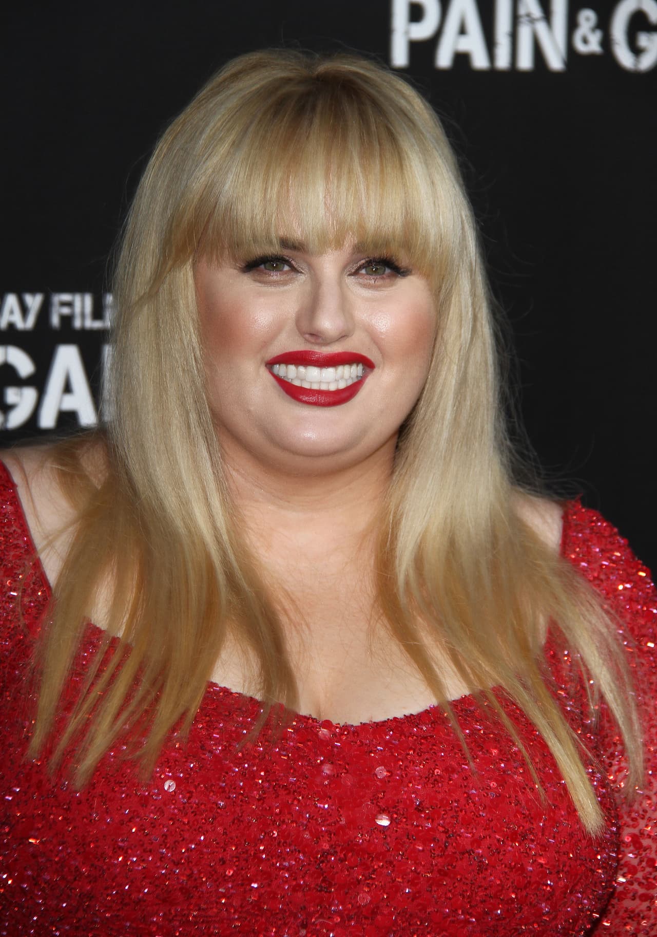 Rebel confesó recientemente que le gustaba ser una chica con curvas y que no tenía problemas con el término "talla grande".