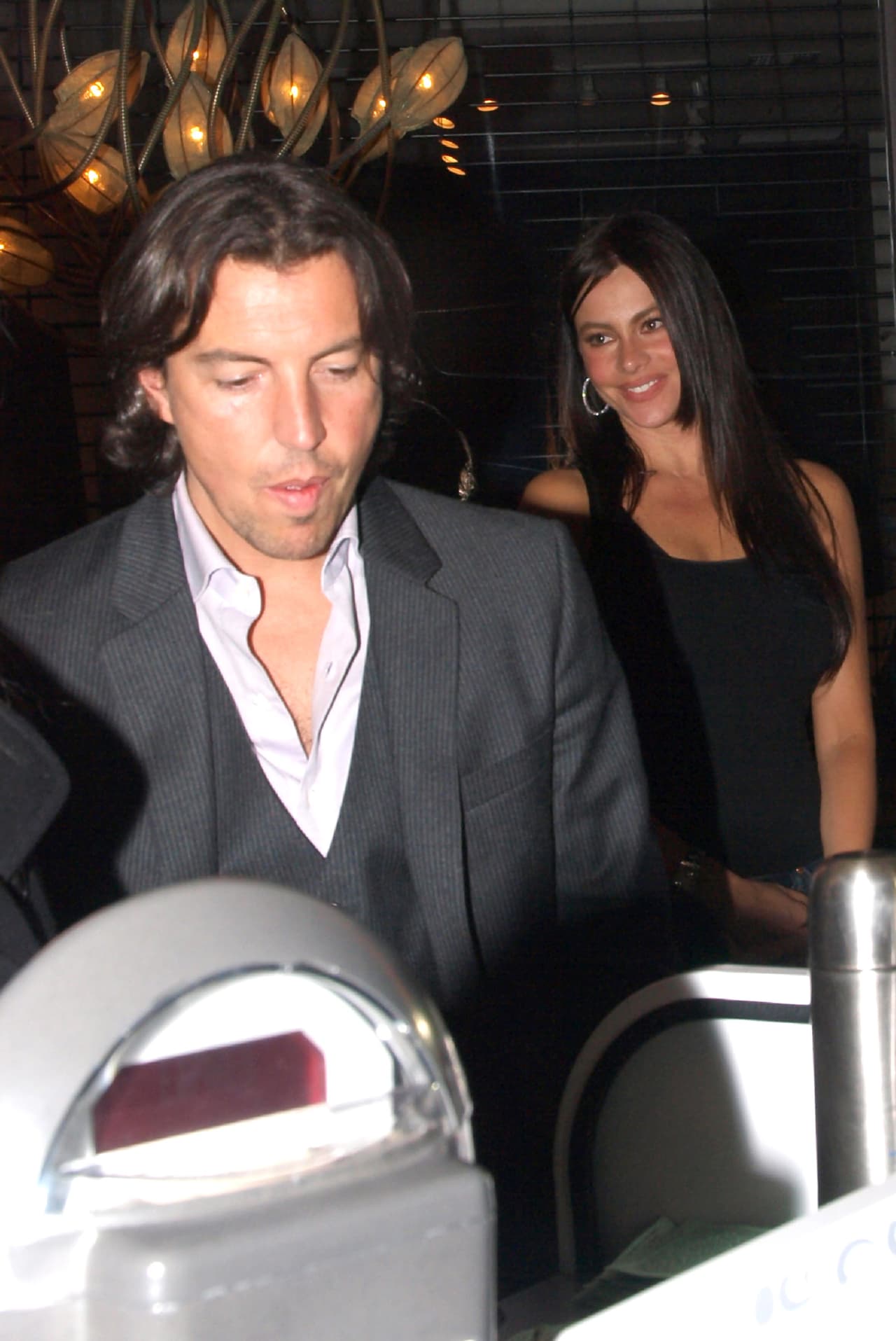 Las respuestas de Asensi para la joven eran: "Por más que uno piense que puede manejar las cosas y que las tiene bajo control, cuando menos lo piensas, se te van de las manos. A mí me ha pasado eso contigo", "Llevo una relación de seis años en los que hice promesas que no he podido cumplir, en los que hay mucho cariño, pero faltan otras cosas".