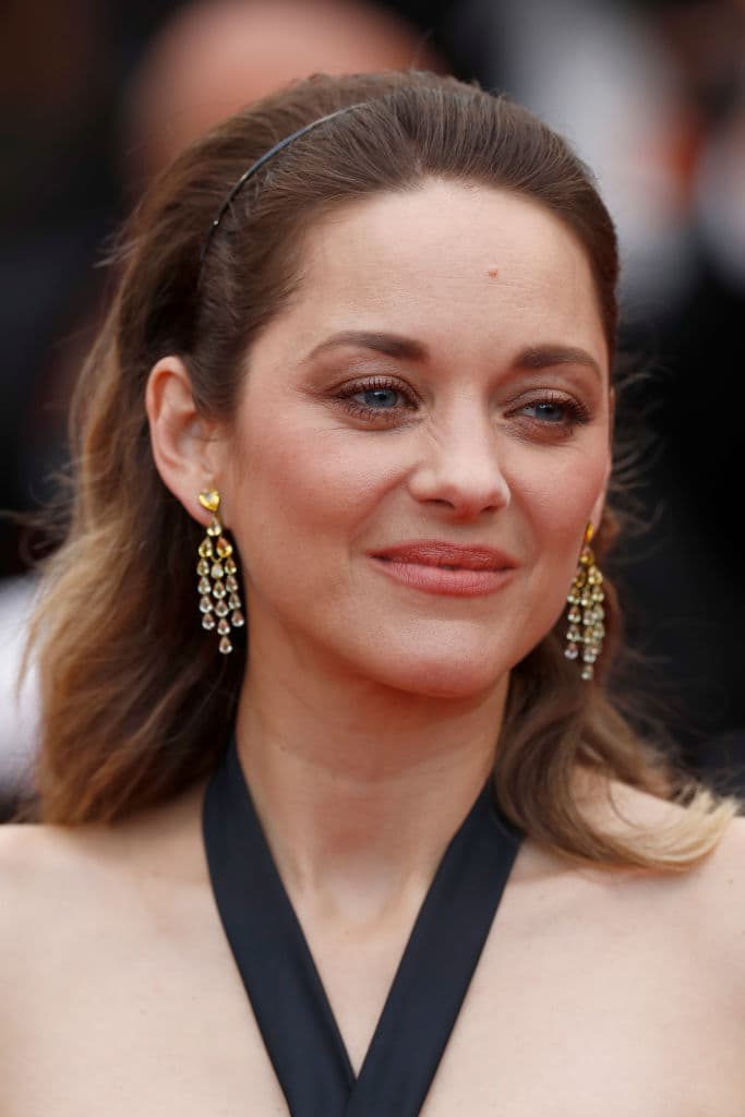 Vincent Cassel será Cesar, Marion Cotillard interpretará a Cleopatra y Jonathan Cohen como Finalthesis.