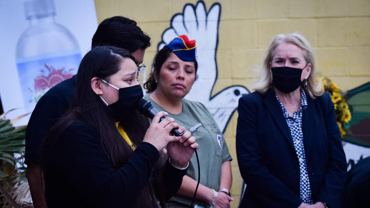 La familia y amigos solicitaron ayuda de organizaciones comunitarias para dar con su paradero. La congresista Sylvia García anunció a través de sus 
<b><a href="https://www.facebook.com/RepSylviaGarcia/photos/pcb.596543191295279/596543101295288/?type=3&theater" target="_blank">redes sociales</a></b> el apoyo a la familia.