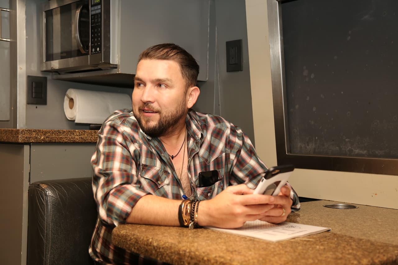 Fue un viaje de cuatro horas donde hubo tiempo para descansar y entretenerse con el teléfono inteligente.