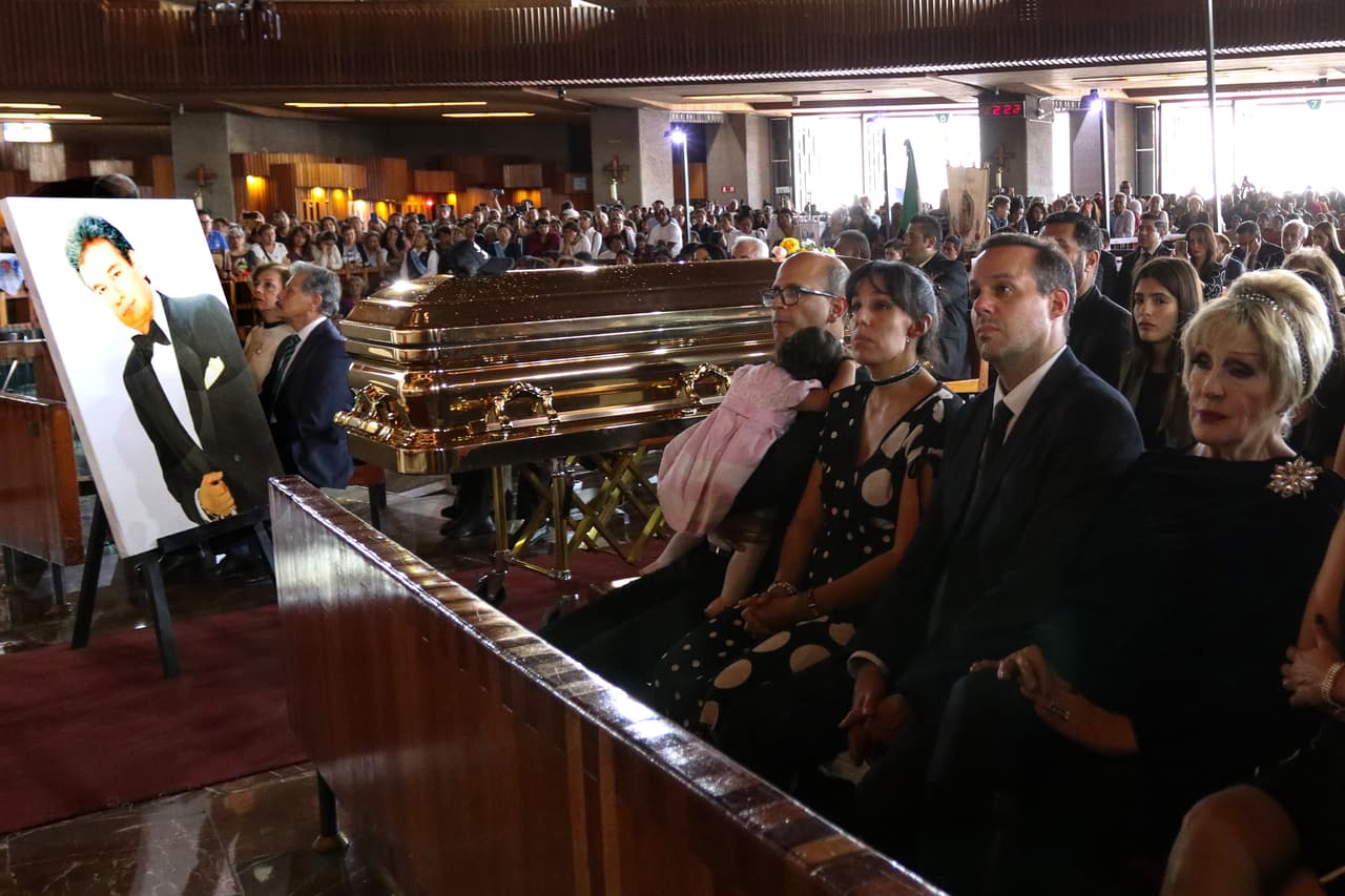 En otros temas, Anel Noreña confesó en 'Venga la Alegría' que en sus 75 años, "nunca había ido a un entierro, nunca".