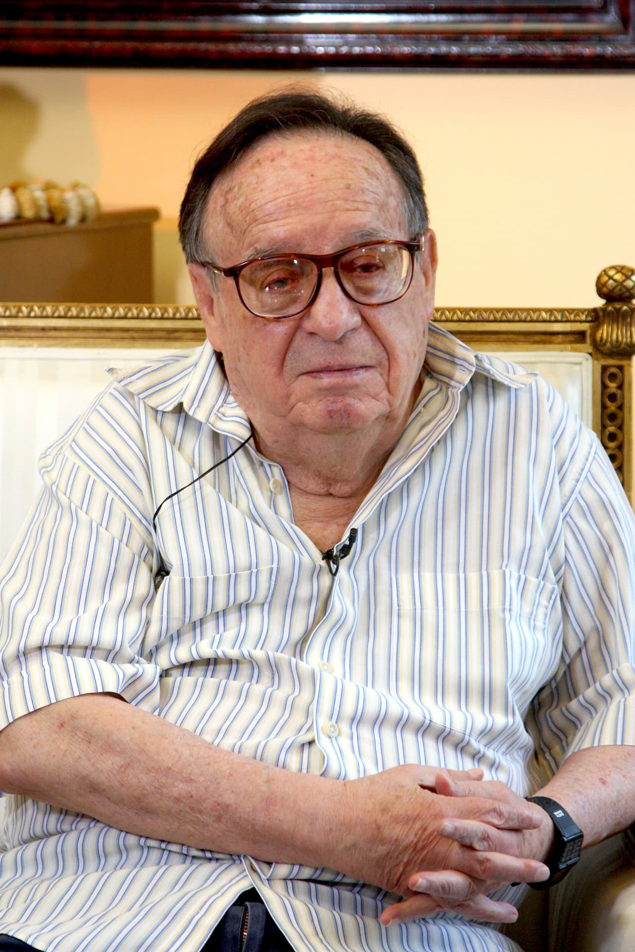 <b><a href="http://www.univision.com/temas/chespirito" target="_blank">Roberto Gómez Bolaños</a></b>, más conocido como ‘Chespirito’ (diminutivo de la pronunciación españolizada de Shakespeare), ha hecho reír a chicos y grandes con sus emblemáticos personajes. Él es el creador de ‘El Chavo del Ocho’ y ‘El Chapulín Colorado’, entre otras figuras.