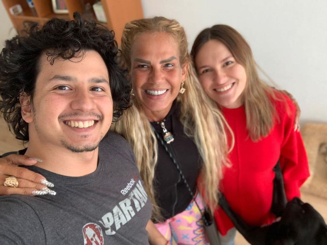 Hasta el momento, Niurka no ha comentado la publicación con la que su hijo informó que pronto llegará al altar, al igual que ella.