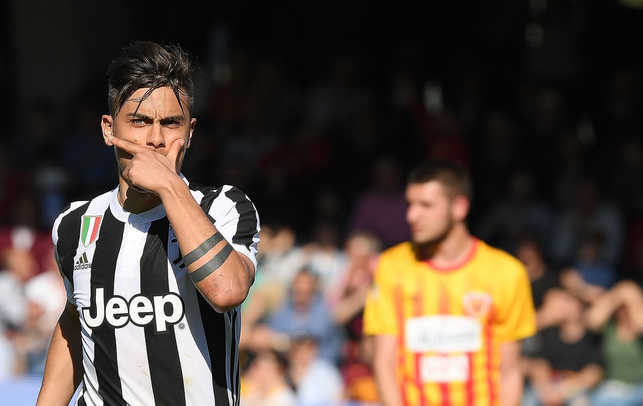 El primero en abrir el marcador fue Paulo Dybala, quien a los 16’ minutos hizo un golazo al ángulo del portero Christian Puggioni.
<br>