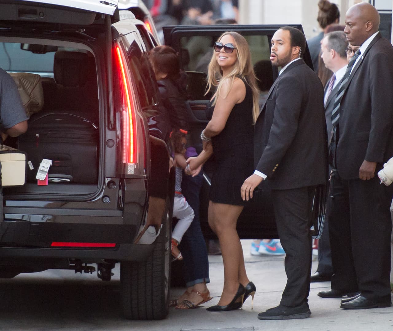 Estuvo muy sonriente todo el tiempo y hasta posó muy discreta para el paparazzi.