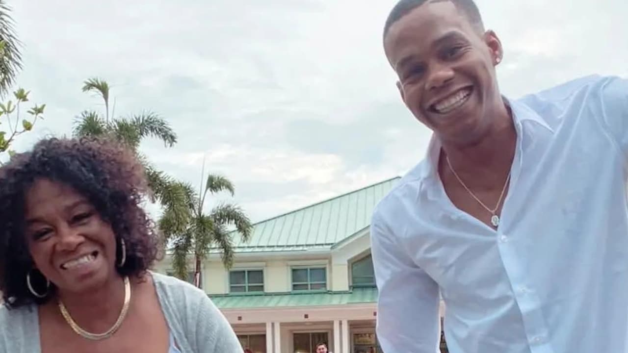 En Cuba lo torturaron y en EEUU dice que vive "tratos crueles": expresa política de los Castro cuenta el maltrato de ICE a su hijo