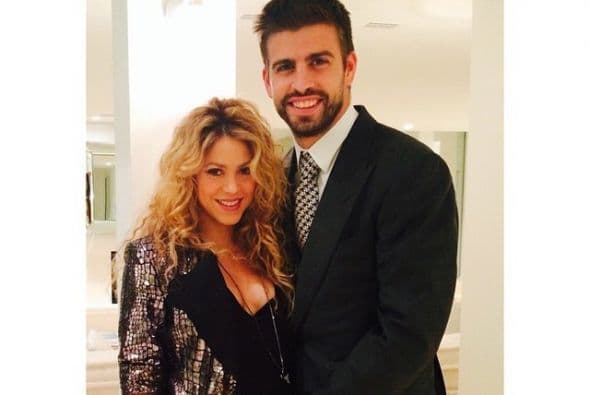 A Piqué le bastó con un vistazo a las curvas de Shakira para quedar completamente embelesado.
