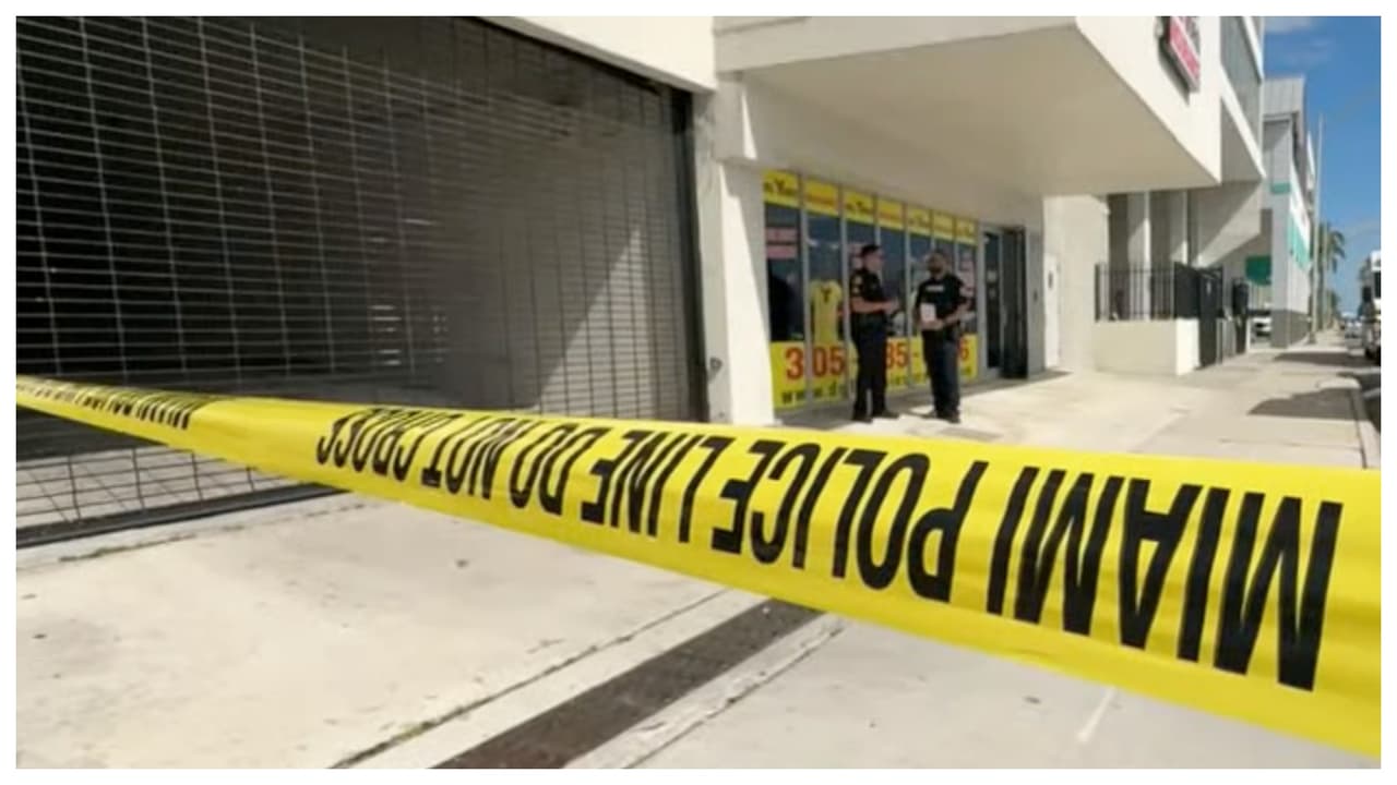 Hallan cadáveres de una mujer y un hombre dentro de un edificio de Del Toro Insurance
