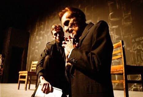 Debutó con la puesta en escena “Los Miserables”.