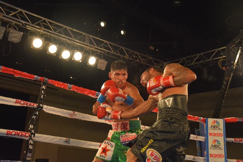 Ricardo Rodríguez se impuso por decisión a David Quijano en Tampa