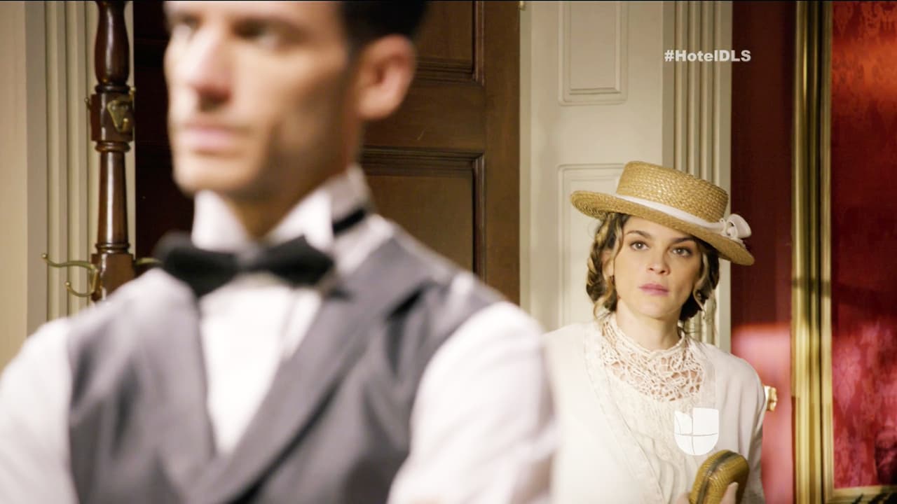 Pero ya te encontró y se quedó con la boca abierta al verte en la oficina de su padre.