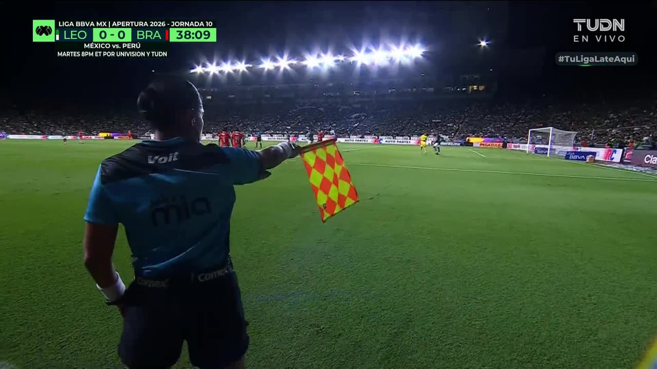 ¡Le anulan gol a Juárez! Posición adelantada de Vegas