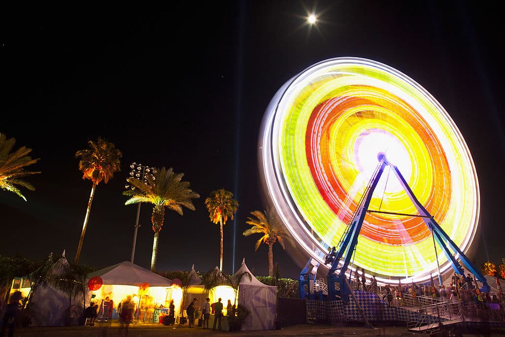 Creían en la idea de una experiencia única para la audiencia y estuvieron al punto de perder sus negocios por alcanzar su meta.
<br>
<br>Esta fue la admósfera del festival en 2011