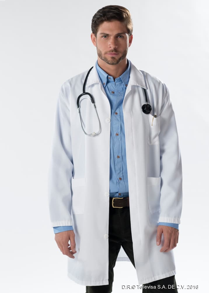 Durante las grabaciones de la telenovela, Paulina Goto y Horacio Pancheri confirmaron que estaban felizmente enamorados: "A nuestros amigos, a nuestros fans y a todos los que ven #UCHED queremos compartirles que somos novios y estamos muy felices. ¡Les mandamos muchos besos!, compartió Paulina en sus redes sociales".