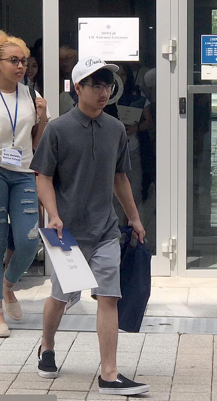 En algún momento tanto el FBI, como el Departamento de Infancia y Servicios Familiares del condado de Los Ángeles investigaron una presunta 
<b><a href="https://www.univision.com/noticias/abuso-infantil/el-fbi-cierra-la-investigacion-contra-brad-pitt-por-presunta-agresion-a-uno-de-sus-hijos?cmpid=444222&hootPostID=2bcad050eb42b47cba9020782fa0c59c">pelea física y verbal</a></b> que tuvieron Pitt y Maddox en un vuelo privado en septiembre de 2016.
<br>