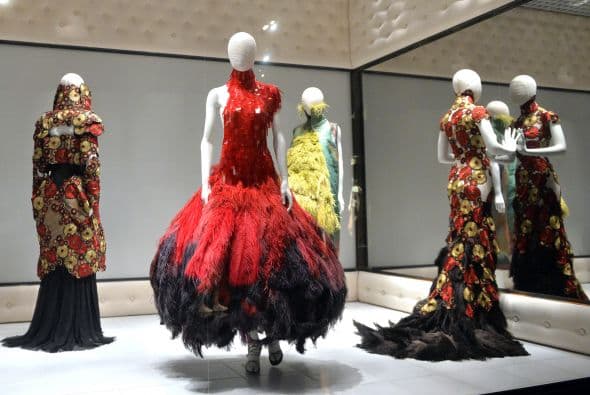 Es una colección de alrededor de 240 piezas sumamente elegantes del diseñador.