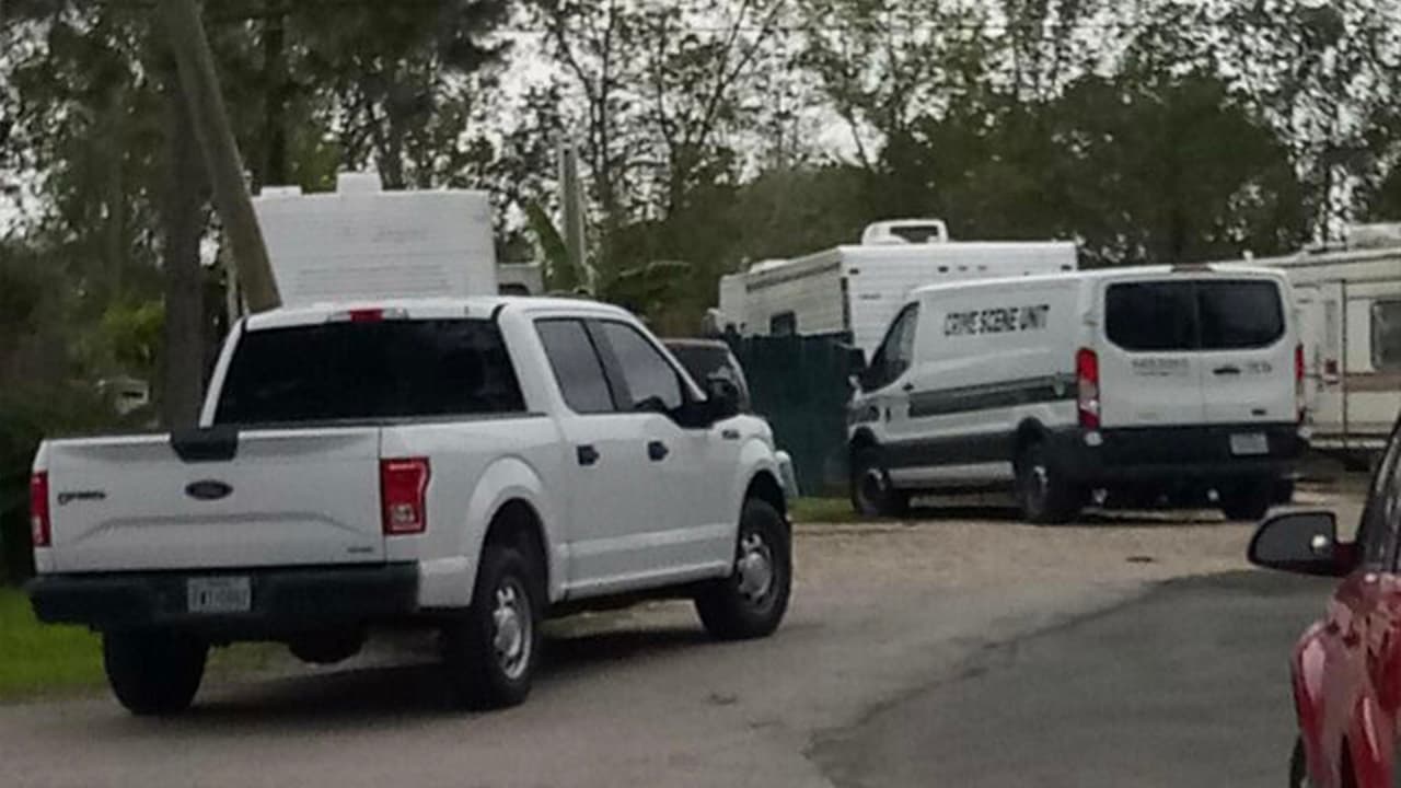 Investigan el hallazgo de un cuerpo dentro de una casa móvil en el condado Brazoria