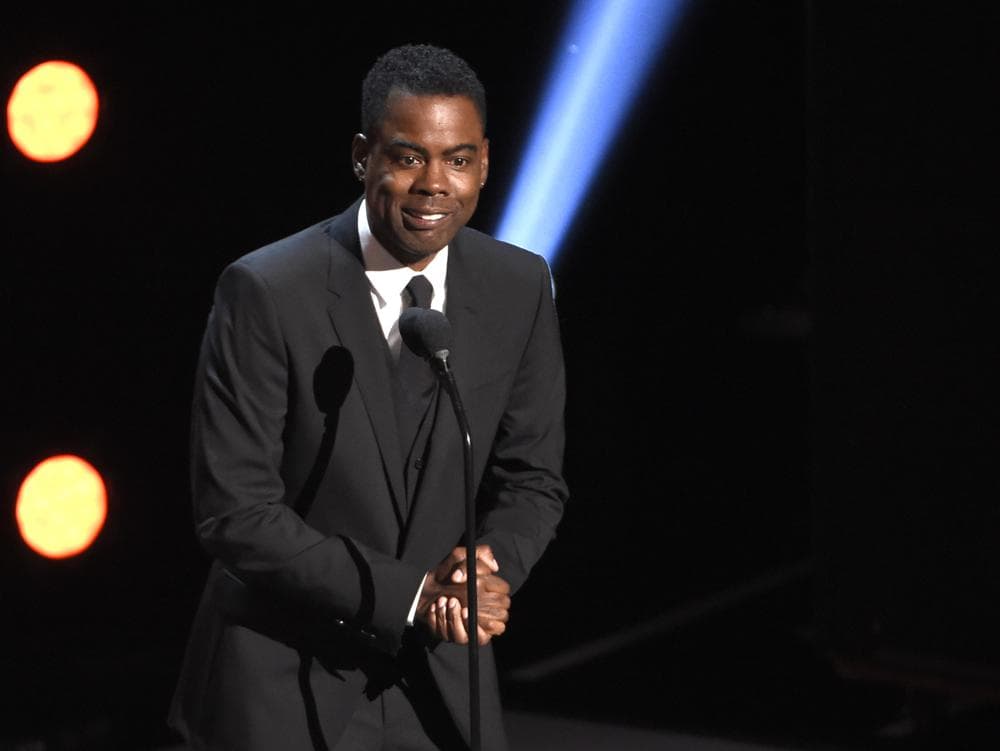 El comediante Chris Rock dice que tiene covid-19 e insta a la gente a vacunarse