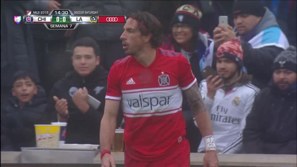 Tiro desviado de Alan Gordon