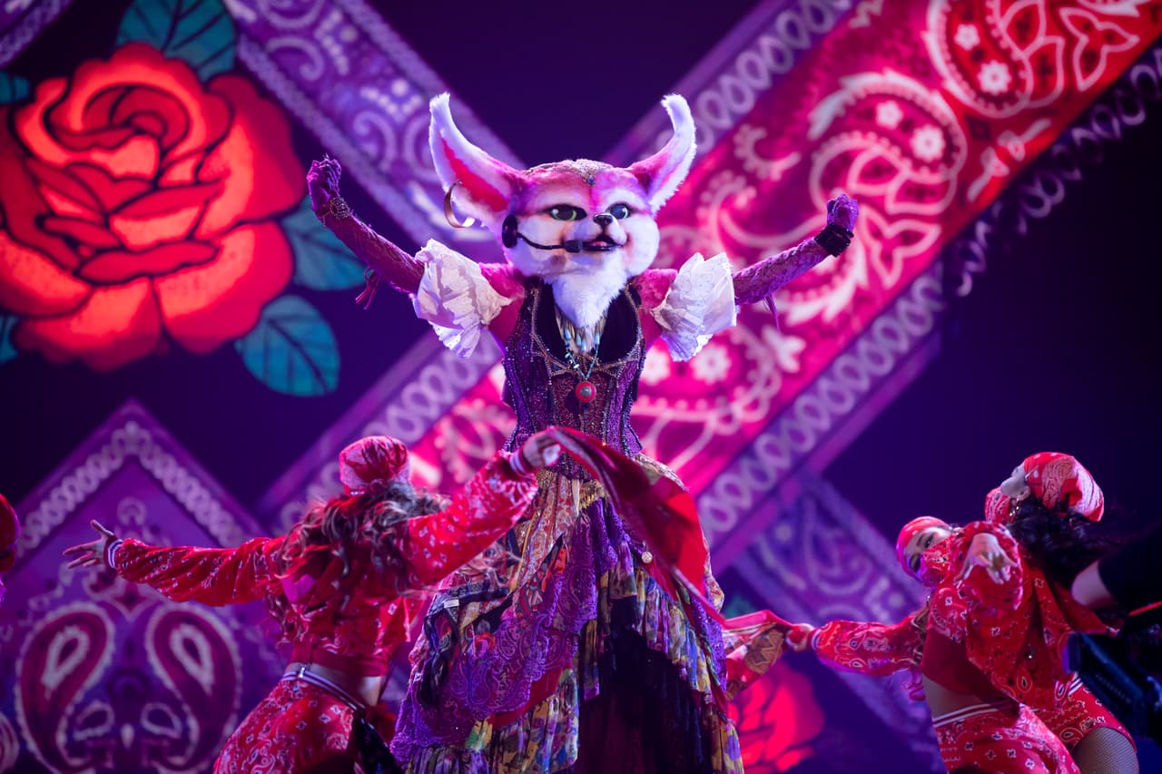 Después de eso Gitana les reclamó a los jueces que nunca la han salvado y tras un par de pistas más, ellos determinaron que podría tratarse de María José o Daniela Magún, en lo que coincidieron Mónica, Juanpa y Yuri, quienes se acusaron de haberse copiado.