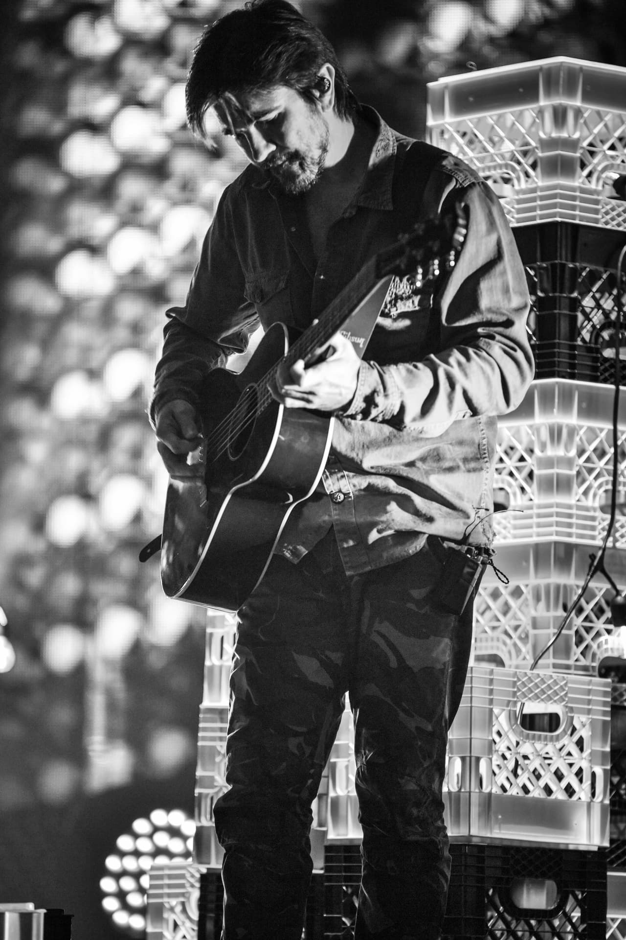 Tiene que ver con su nombre artístico. 
<b>"Algunas personas creen que soy parte de un dúo, </b>y cuando llego a algún lado me preguntan dónde está el otro Juan".