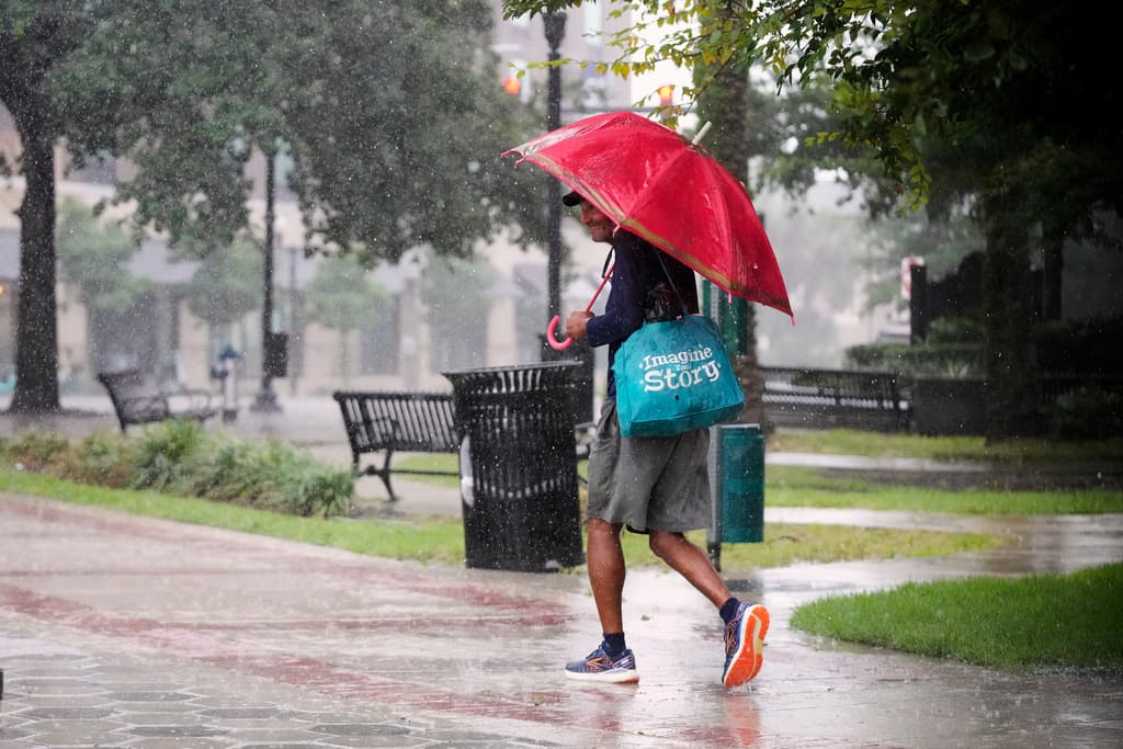 El tiempo para mañana jueves en EEUU: lluvias intensas en Florida, riesgo de incendios en el sureste y tormentas en las Llanuras