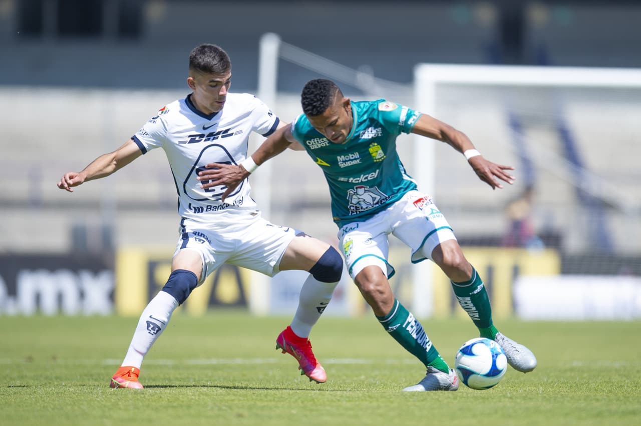 Ángel Mena tuvo que aparecer para que el León volviera a ganar y asegurara tres puntos que los ponen en la pelea por el repechaje de manera momentánea. Pumas hila cinco partidos sin poder ver la victoria, de los cuales cuatro han sido derrotas.