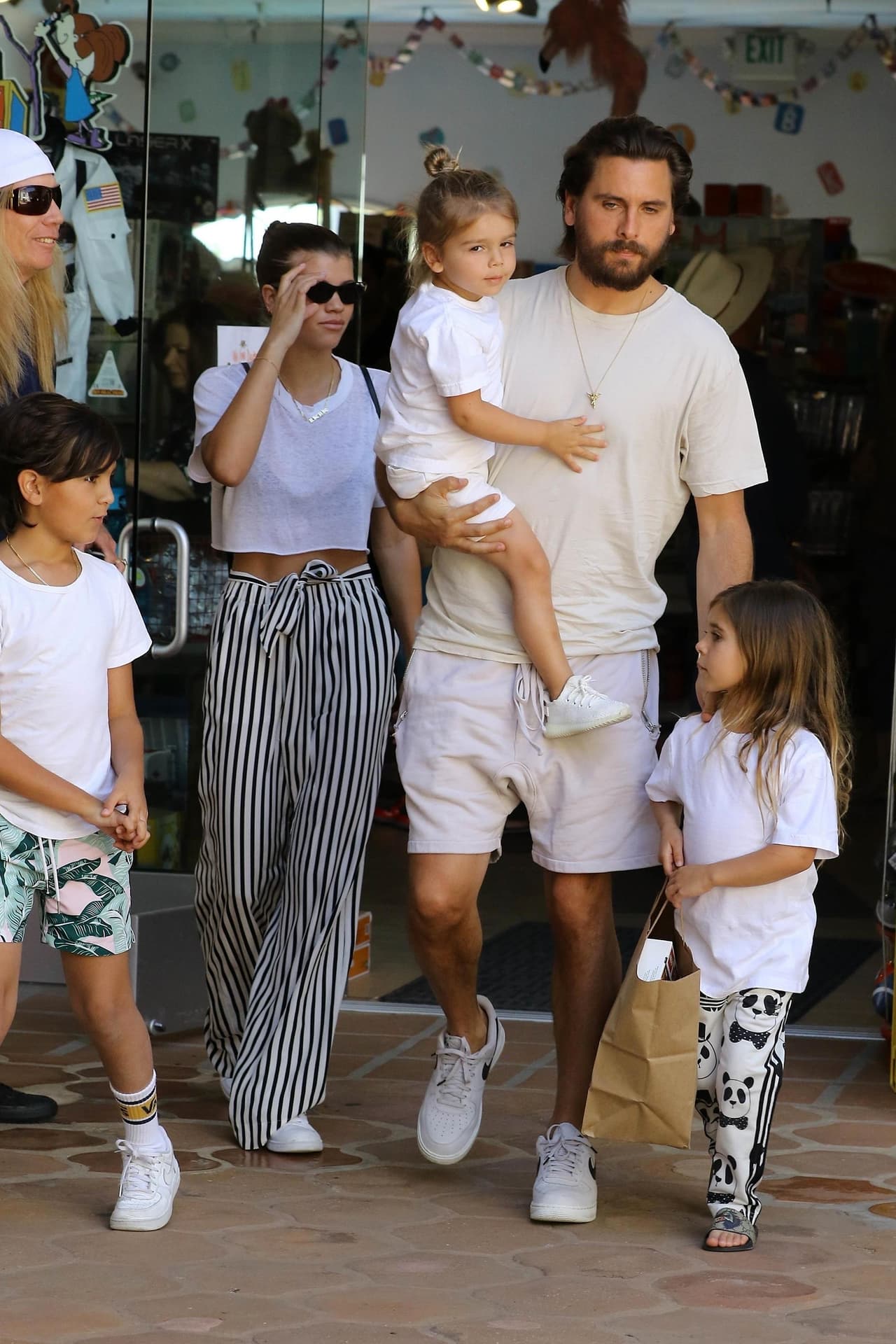Scott Disick culminó su relación de más de 9 años con Kourtney Kardashian alegando que es un adicto al sexo.