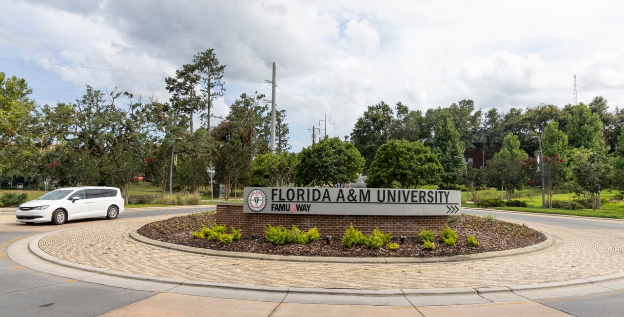 Al menos 12 heridos en un tiroteo cerca de un estadio universitario de fútbol americano en Tallahassee