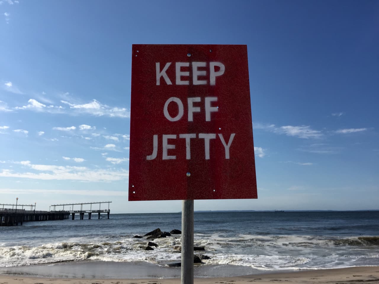 Hasta el momento la advertencia más importante es no meterse al mar a partir del domingo