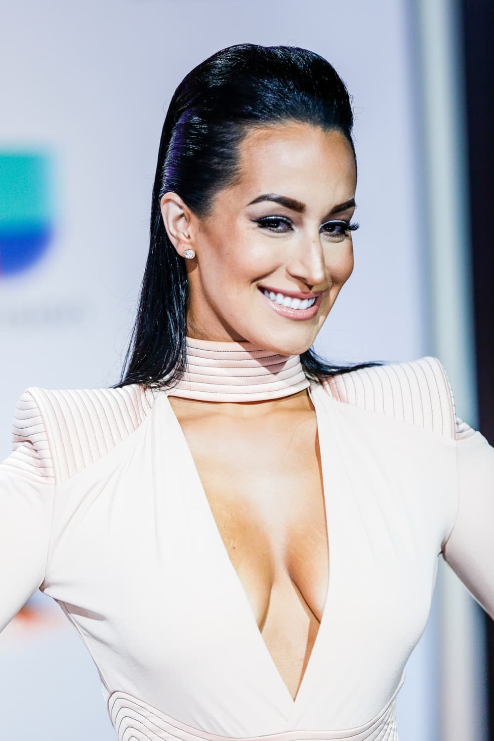 La Mala Ortiz enfatizó su mirada con ayuda de las pestañas postizas.