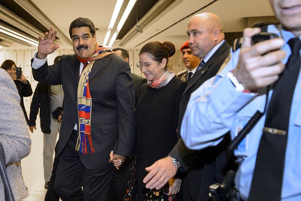 Maduro y su esposa, Cilia Flores, este jueves en Ginebra.