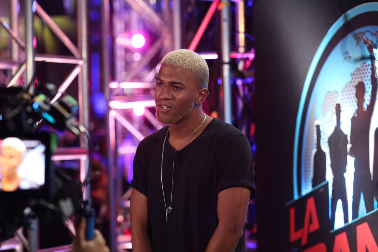 Matthews dejó a los jueces boquiabiertos con su interpretación de 'Take me to church'. Además, Ricky alabó su 'look' diferente.