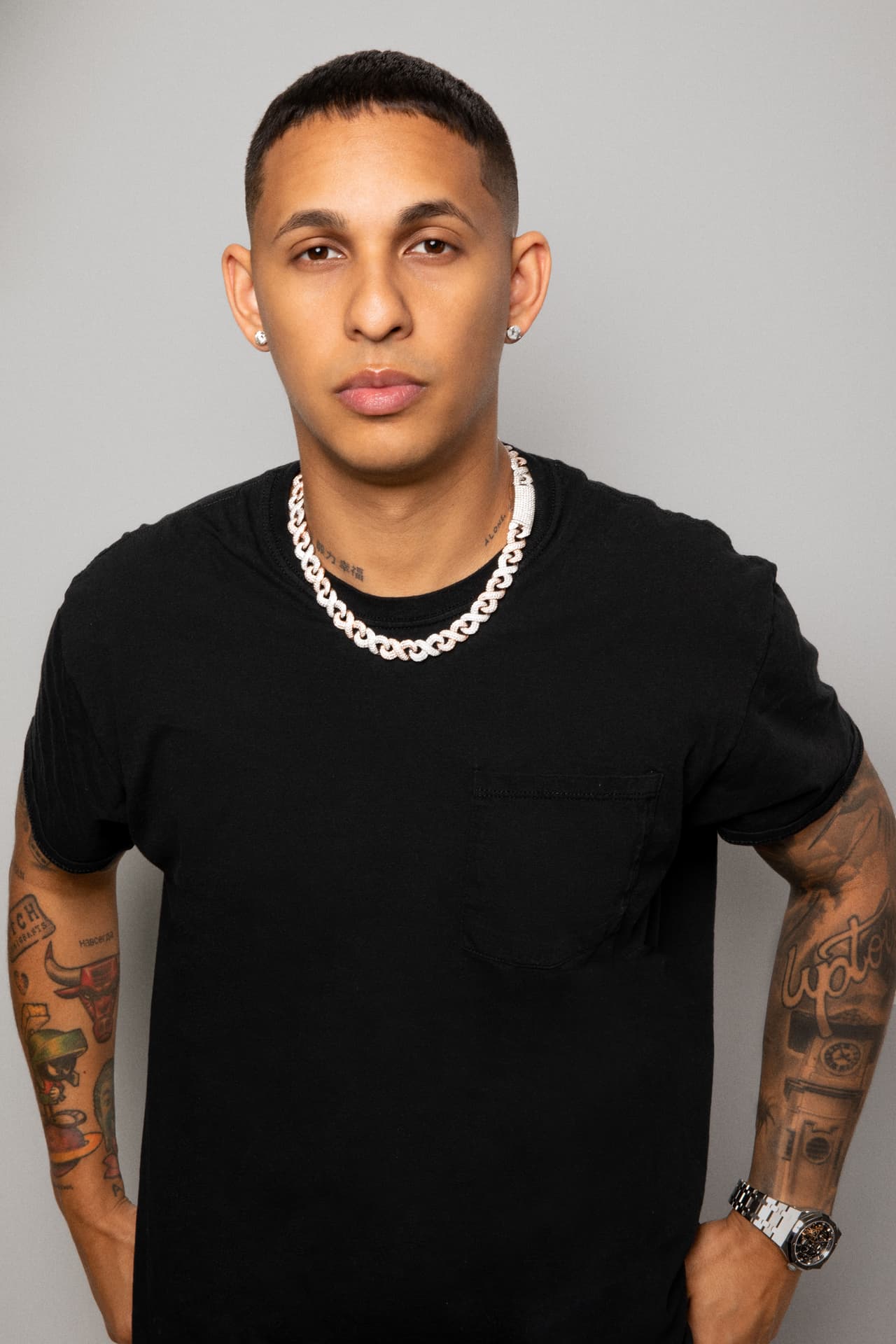 El cantante y productor jamaiquino
<b>Rvssian</b> por primera vez está en la lista de nominados de PLN. Participa en la categoría Canción del Año Urbano-Trap.