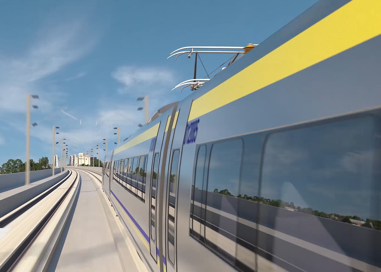 El
<b><a href="https://www.univision.com/local/fresno-kftv/continuan-los-cambios-en-el-centro-de-fresno-por-el-proyecto-del-tren-de-alta-velocidad-video"> Tren de Alta Velocidad de California</a></b> o el HSR, por sus siglas en ingles, alcanzará una velocidad de 200 millas por hora y conectará a Los Ángeles con San Francisco cuando la primera fase esté completada, supuestamente para el 2033.