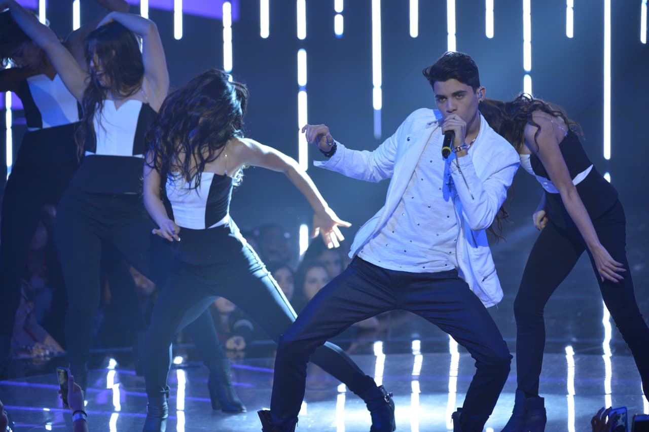 Una noche digna de finales. Pitbull, Fifth Harmony, Wisín, los jueces cantaron y ya tenemos banda. Además, las emociones estuvieron a flor de piel.