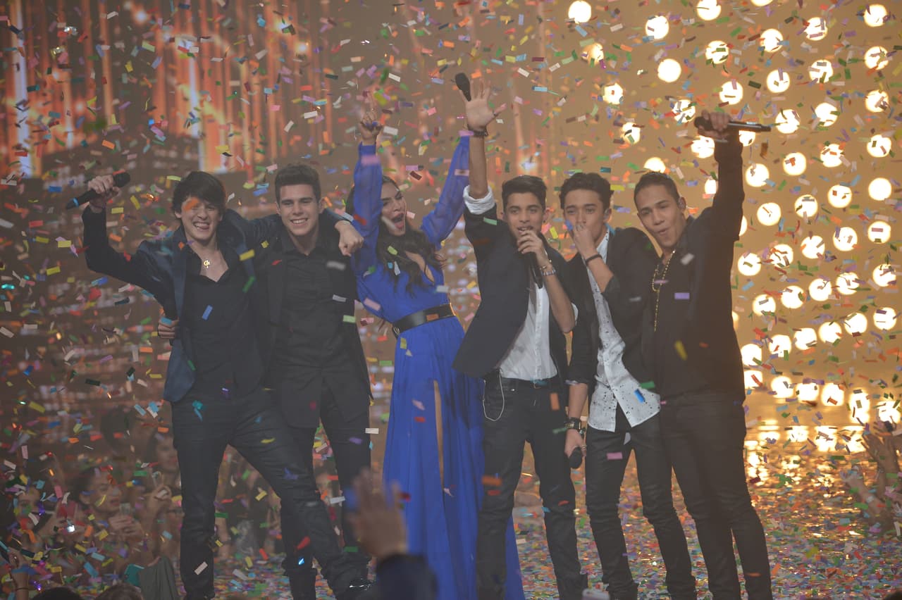 Una noche digna de finales. Pitbull, Fifth Harmony, Wisín, los jueces cantaron y ya tenemos banda. Además, las emociones estuvieron a flor de piel.