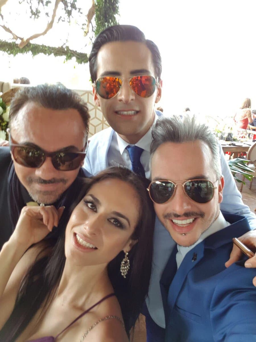 El productor Gerardo Quiróz también asistió con sus amigos.
