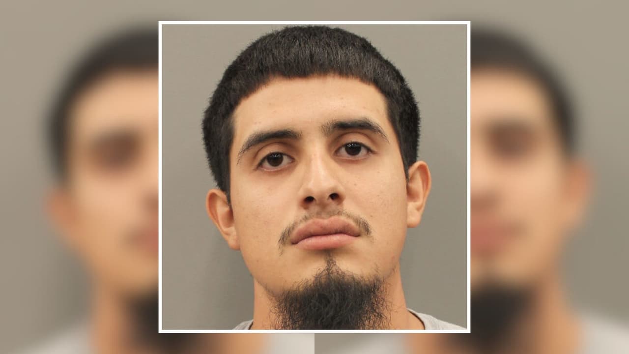 Ingresa a la cárcel del condado de Harris el sospechoso de matar a balazos a un conductor en Houston