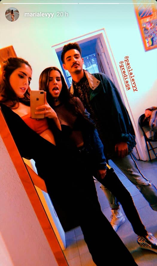 Los más pequeños, Paula y José Emilio, se quedaron con su padre, 'El Pirru', y 
<b><a href="https://www.univision.com/famosos/ana-barbara-revela-que-mariana-levy-le-pide-en-suenos-cuidar-a-sus-hijos-fotos" target="_blank">fueron criados por Ana Bárbara</a>,</b> con quien el viudo de la fallecida actriz inició una relación tres meses después del deceso. 
<br>