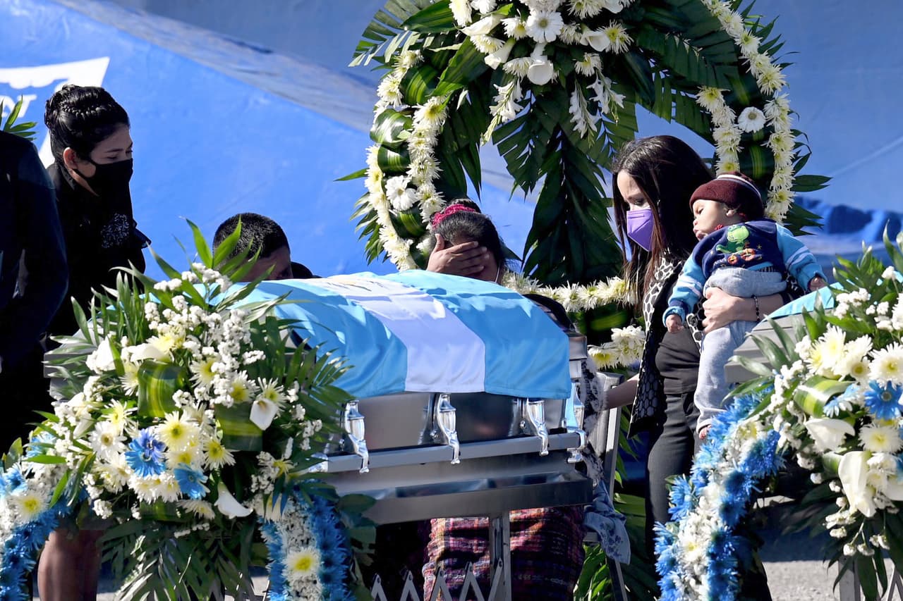 El gobierno guatemalteco confirmó que
<a href="https://www.univision.com/noticias/inmigracion/masacre-tamaulipas-migrantes-guatemaltecos-sobrevivientes-proteccion"><u>hay cinco sobrevivientes que estarían siendo protegidos en Estados Unidos</u></a>.