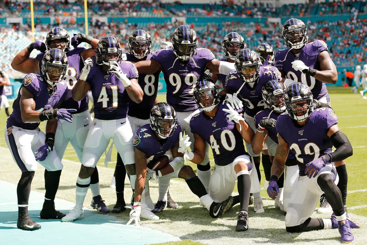 Baltimore Ravens humilló 59-10 a los Miami Dolphins en su propia casa.