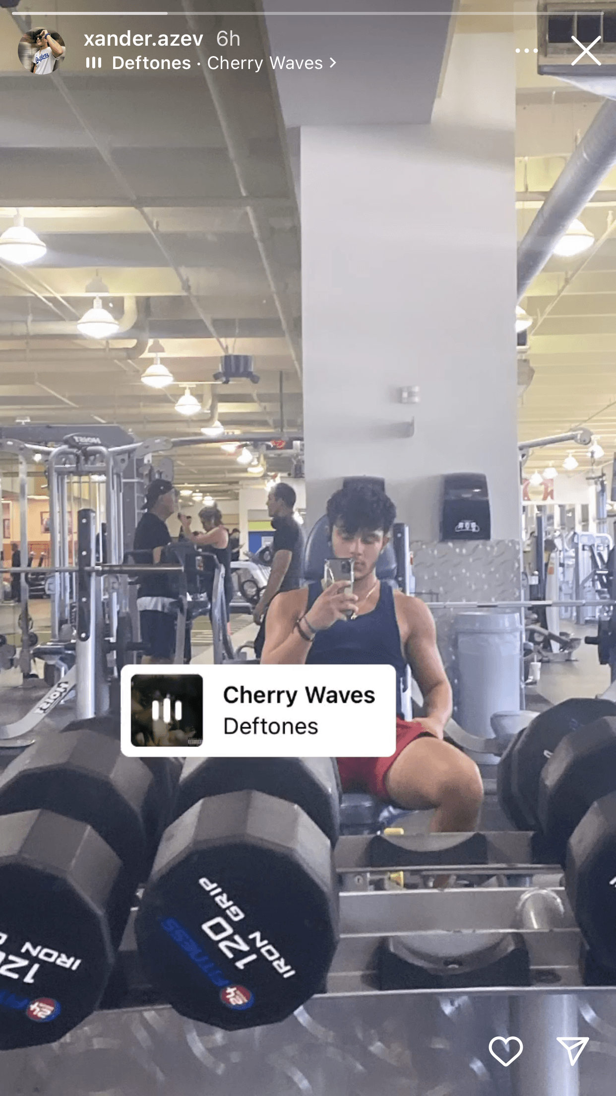 Este sábado 27 de agosto también colgó esta otra imagen en la que se le ven sus fortalecidas piernas.
<br>