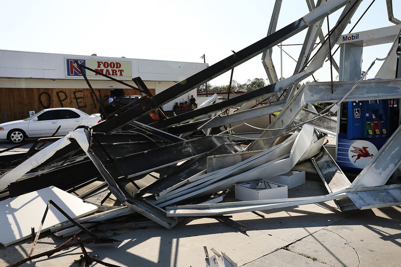 Por qué Florida se quedó sin gasolina durante el huracán
