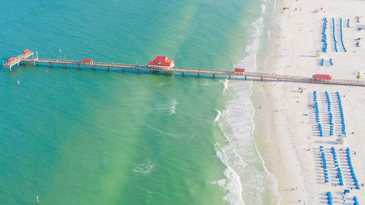 Los editores del medio de comunicación seleccionaron 20 playas en el sur de los Estados Unidos, desde Virginia hasta Texas, y los lectores votaron por su playa favorita.