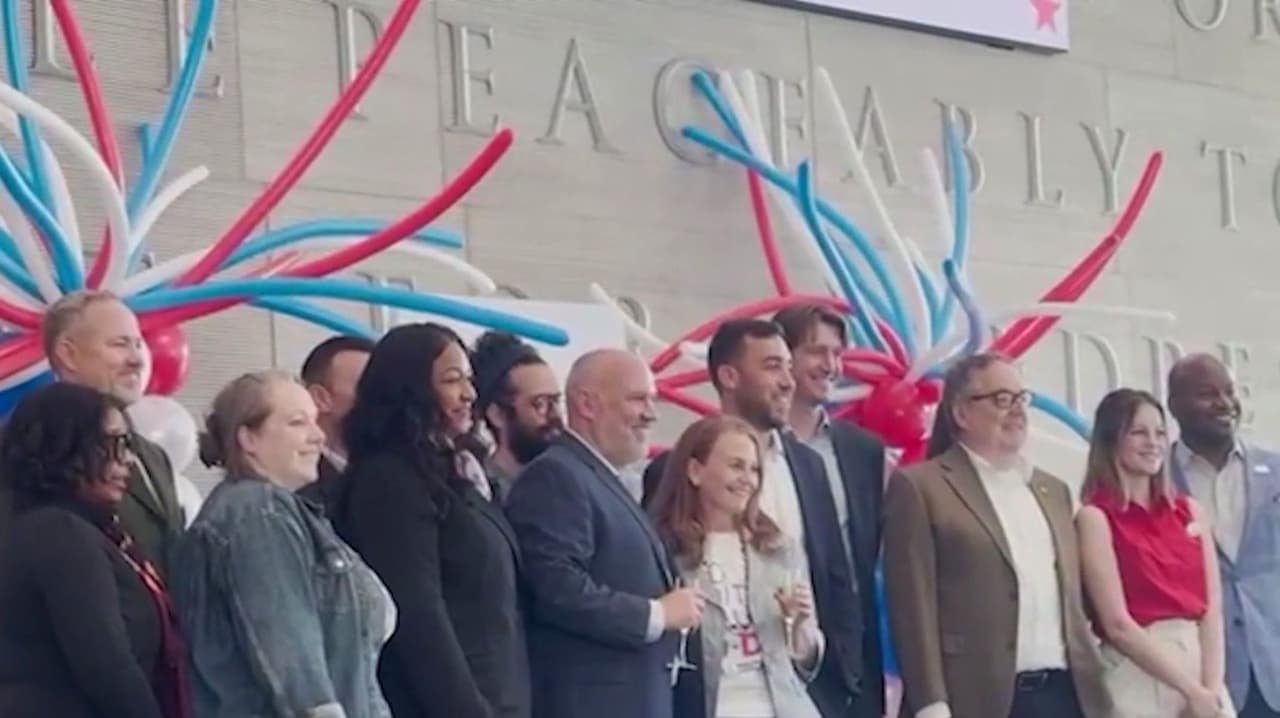 Emoción en comunidad hispana de Filadelfia por eventos conmemorativos de los 250 años de EEUU