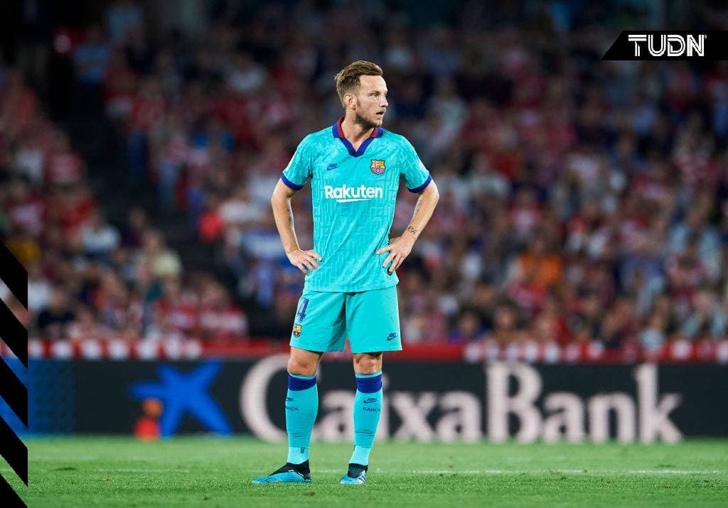 Esposa de Rakitic lo defiende por el "maltrato" sufrido

